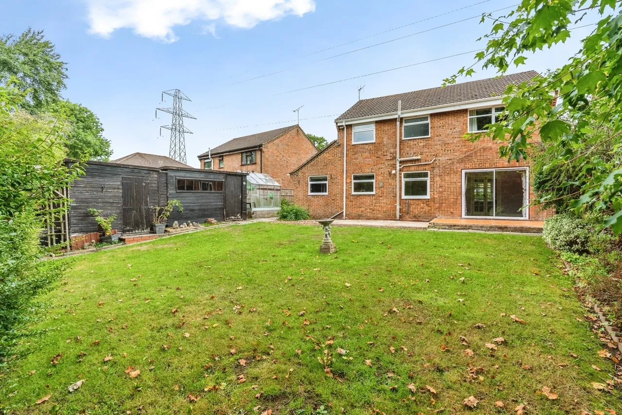 Deerhurst Close, West Totton, SO40, photo 3