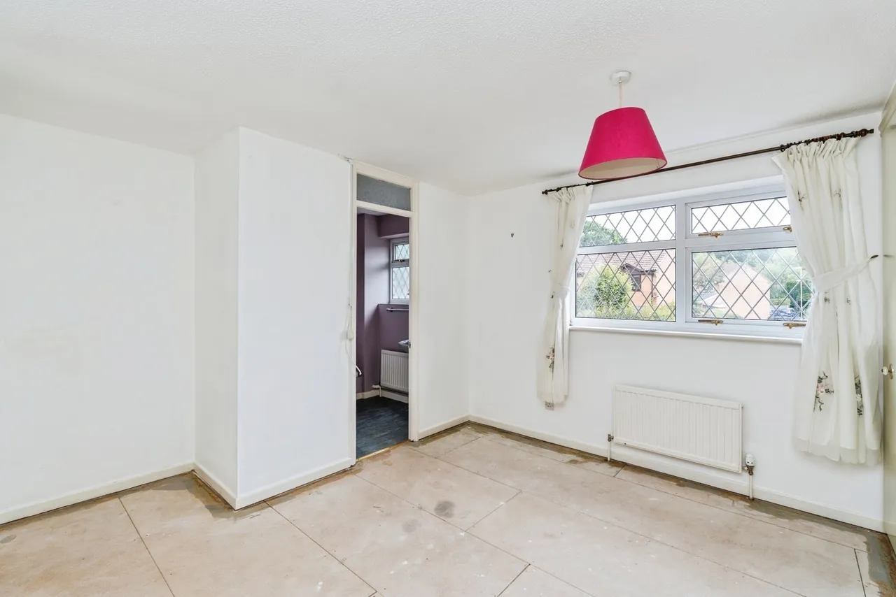 Deerhurst Close, West Totton, SO40, photo 13