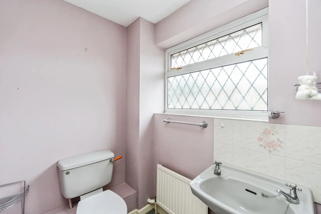 Deerhurst Close, West Totton, SO40, photo 11