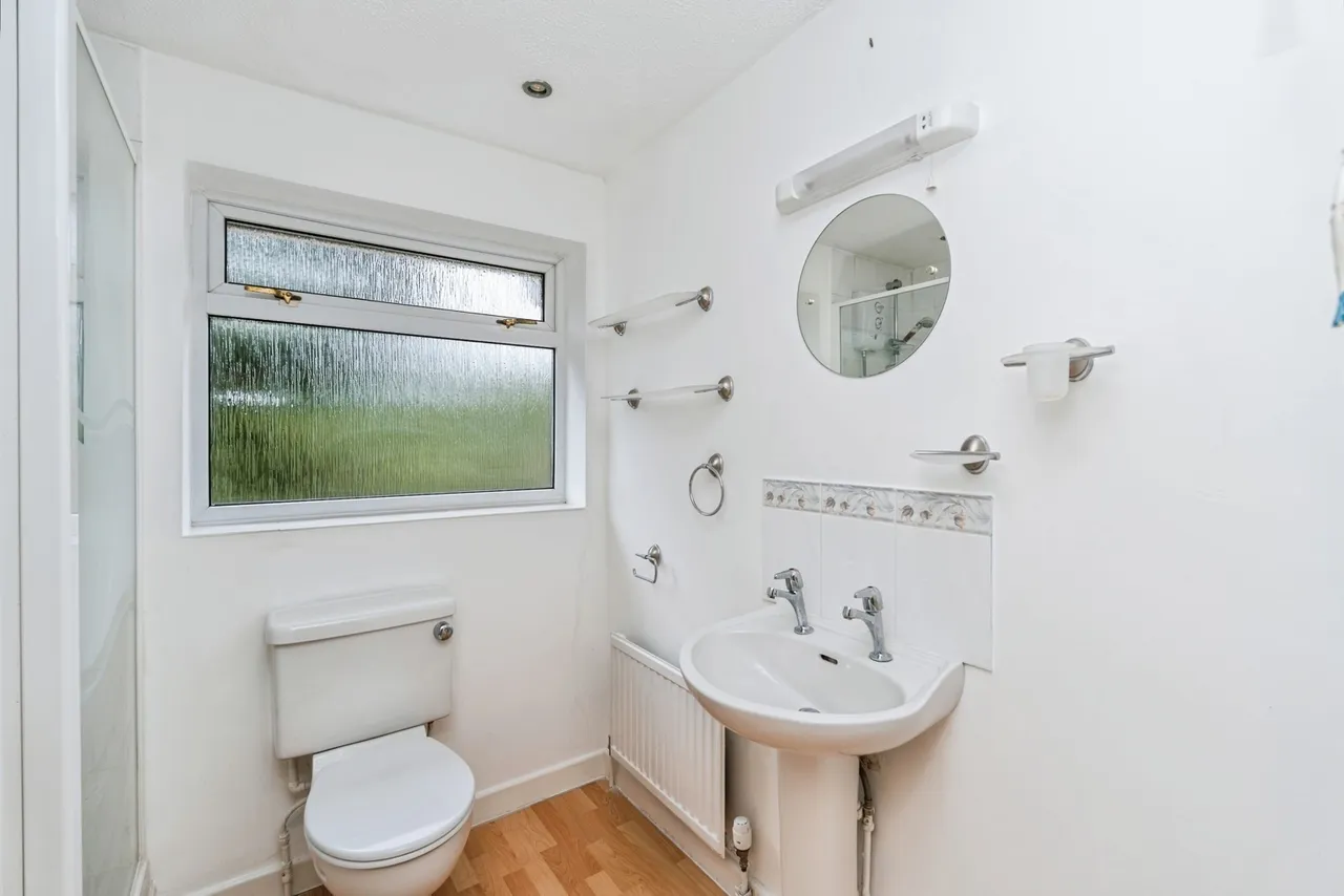Deerhurst Close, West Totton, SO40, photo 15
