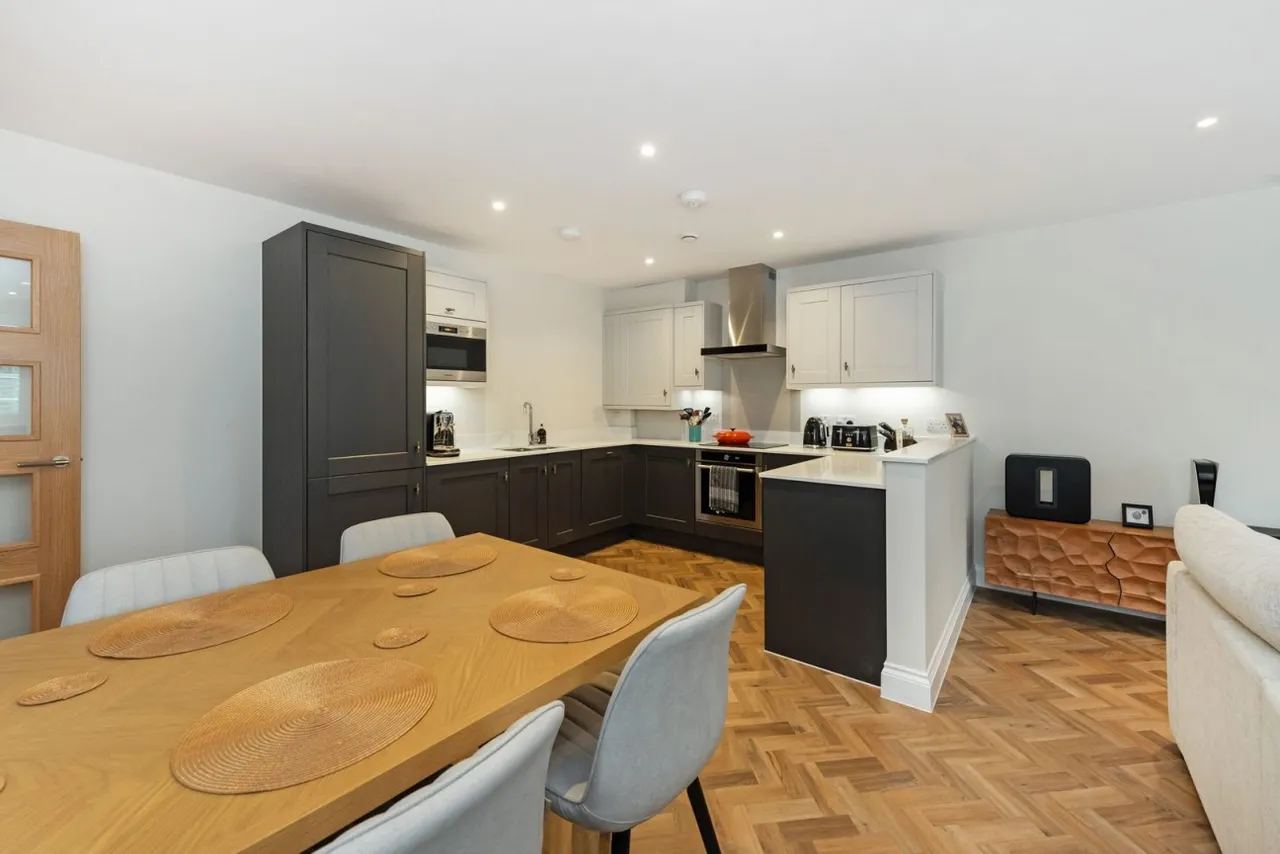 Lyndhurst, SO43, photo 6