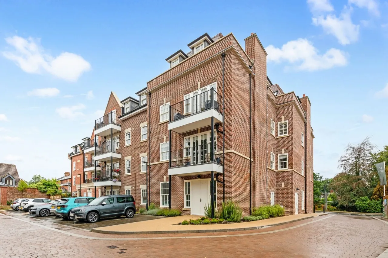 Lyndhurst, SO43, photo 14