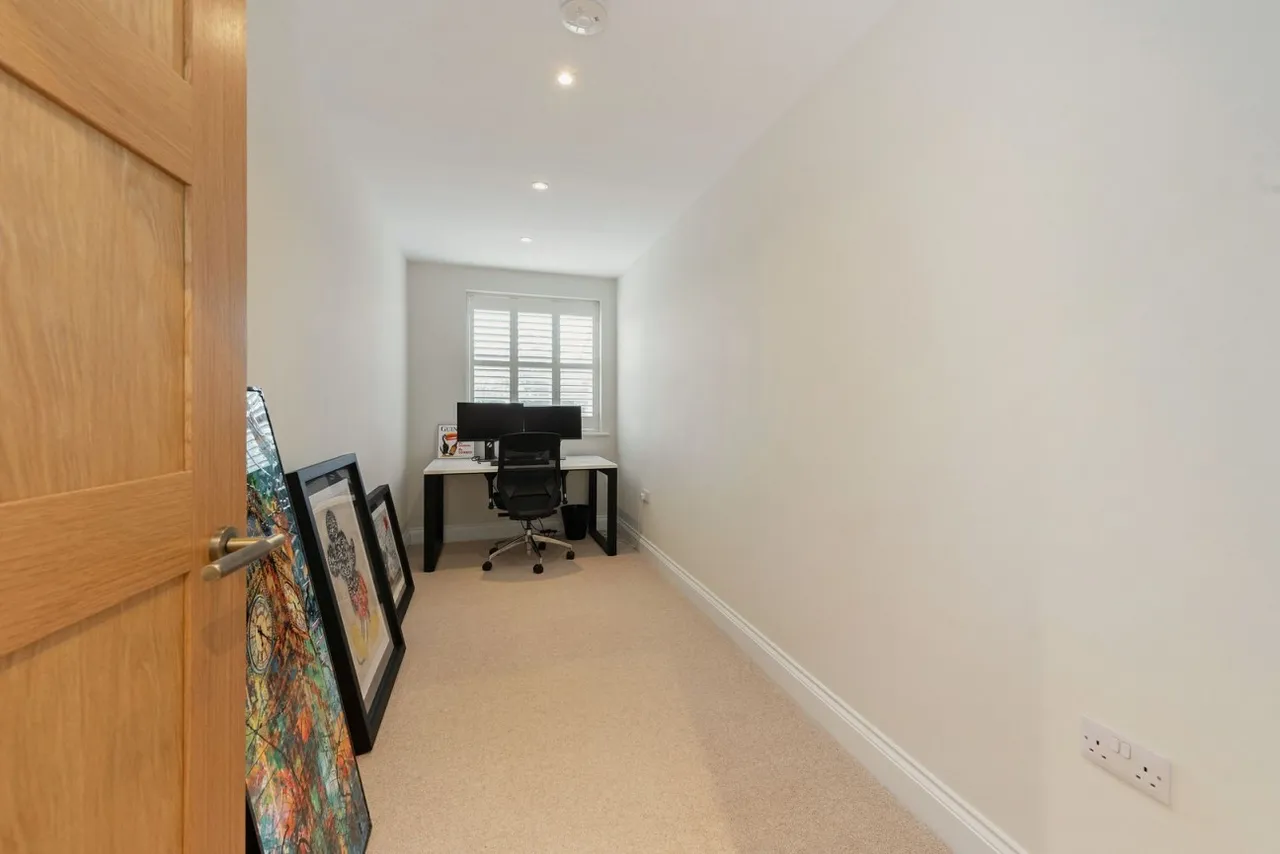 Lyndhurst, SO43, photo 16
