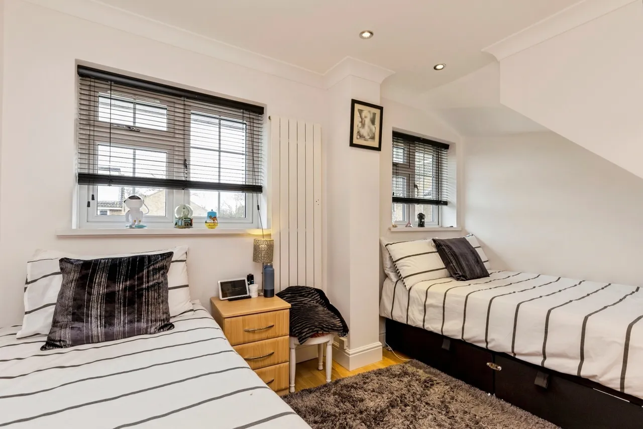 Haywards, Crawley, RH10, photo 19
