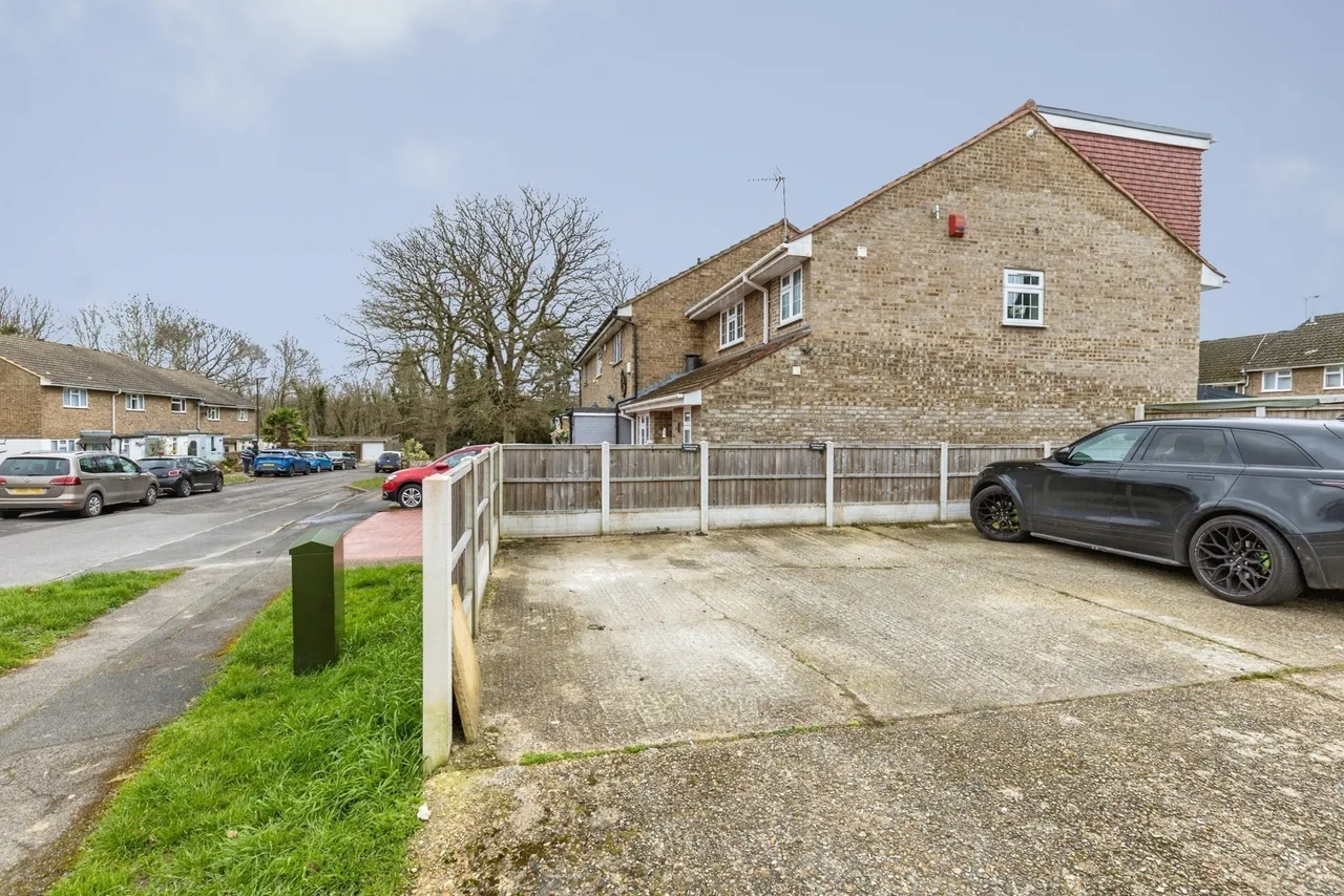 Haywards, Crawley, RH10, photo 22