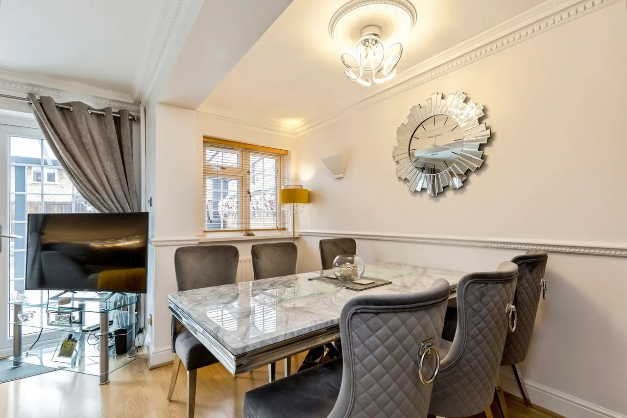 Haywards, Crawley, RH10, photo 5
