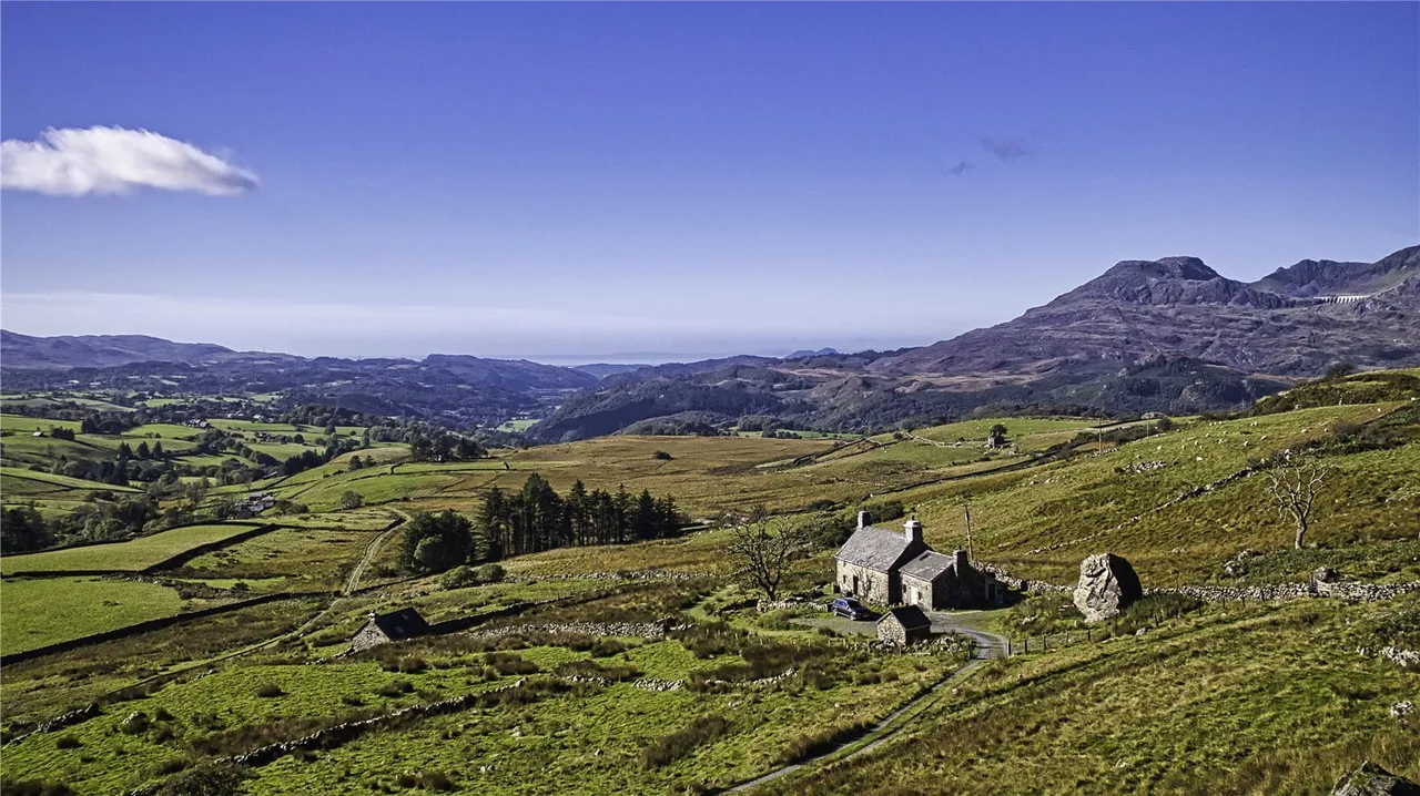 Cwm Teigl, Ffestiniog, LL41, photo 4