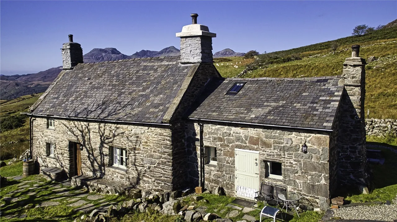 4 bed property for sale, Cwm Teigl, Ffestiniog, LL41