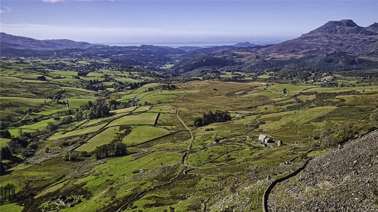 Cwm Teigl, Ffestiniog, LL41, photo 25