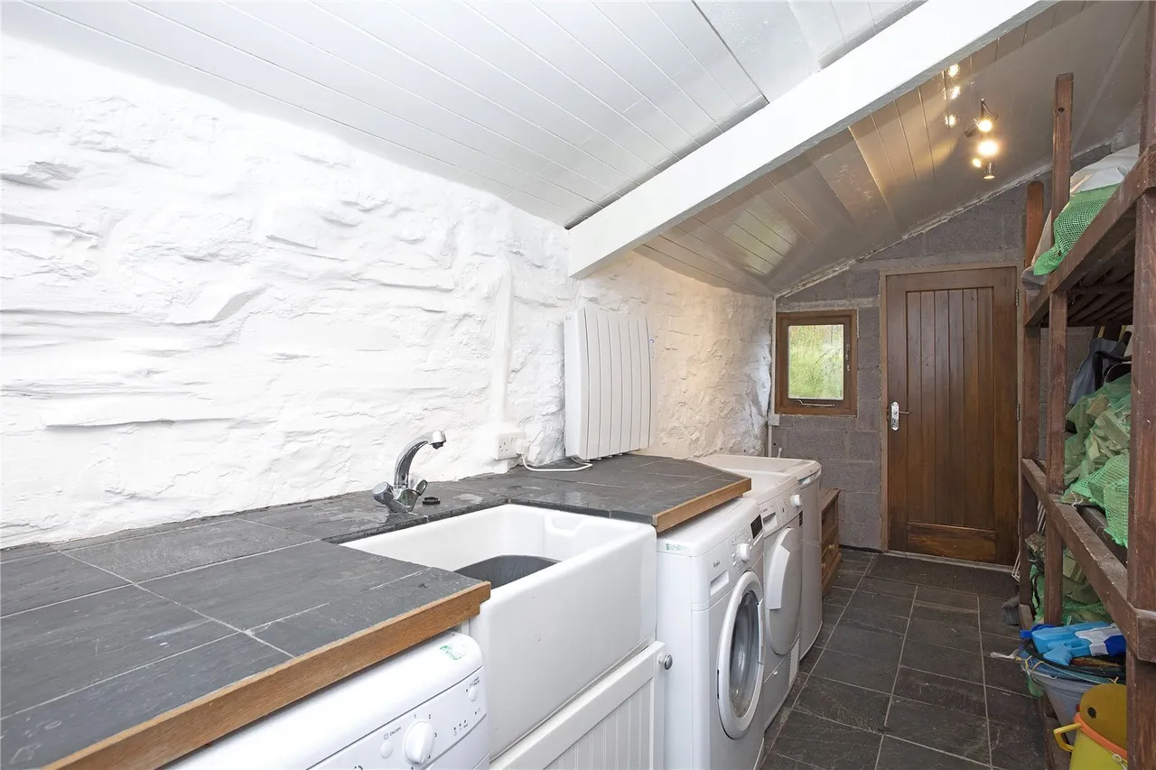 Cwm Teigl, Ffestiniog, LL41, photo 17