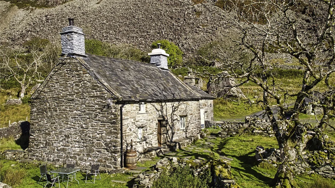 Cwm Teigl, Ffestiniog, LL41, photo 3