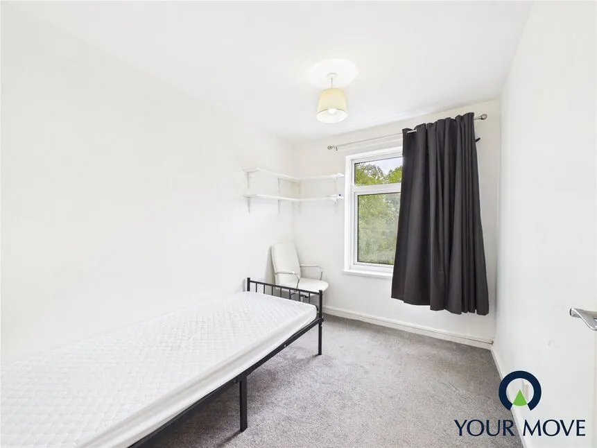 Warwick Road, Solihull, West Midlands, B92, photo 7
