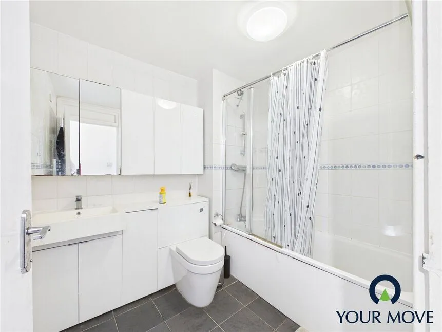 Warwick Road, Solihull, West Midlands, B92, photo 8