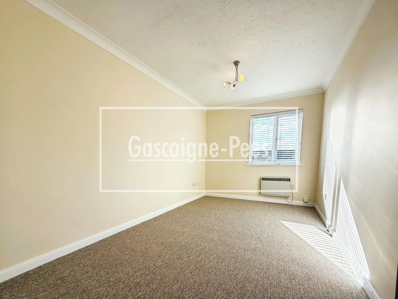 Cobham Gate, Cobham, KT11, photo 5