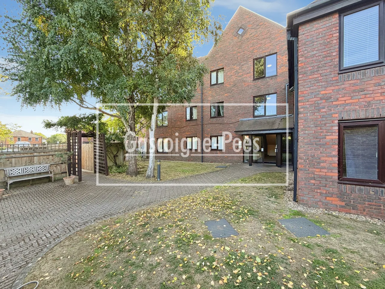 Cobham Gate, Cobham, KT11, photo 6