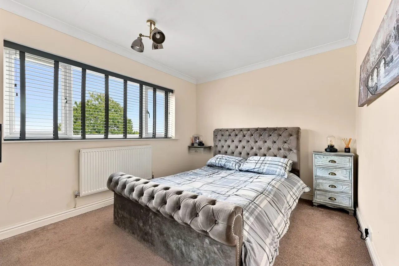 Elliott Drive, Inkersall, S43, photo 12