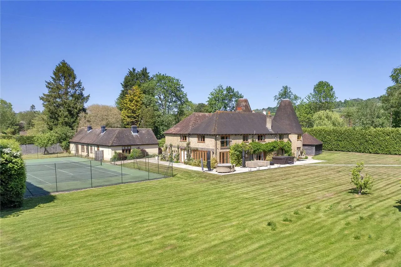 5 bed house for sale — High Street, Otford, Sevenoaks, Kent, TN14 5PL