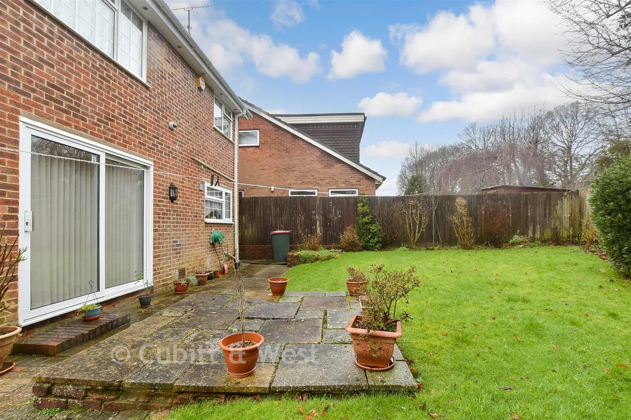 Cissbury Hill, Crawley, RH11, photo 11