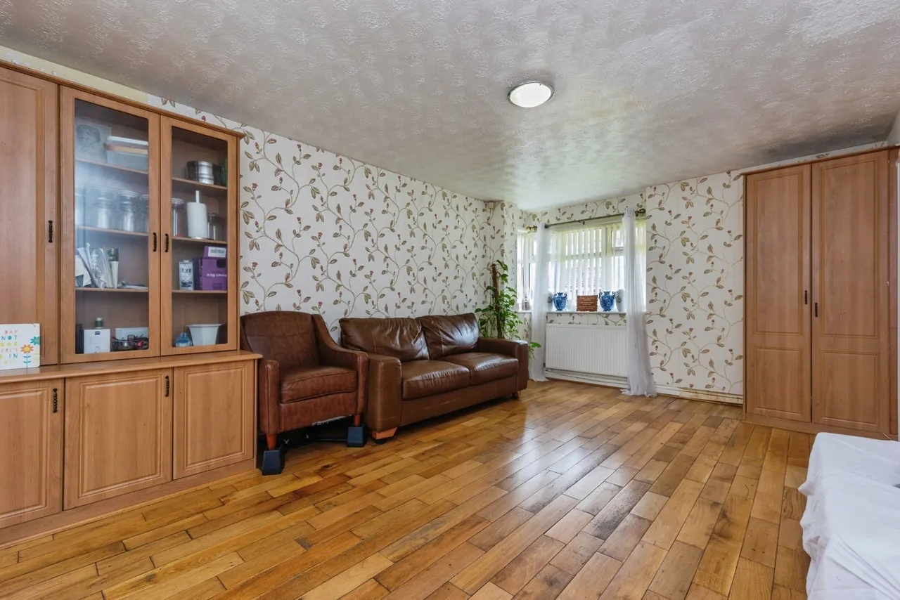 Warslow Drive, Sale, Greater Manchester, M33, photo 4