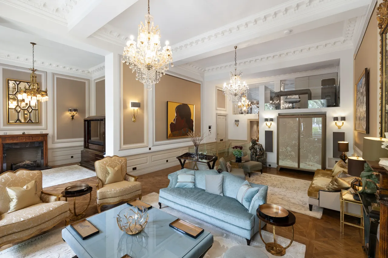 5 bed flat to rent — Princes Gate, South Kensington, London