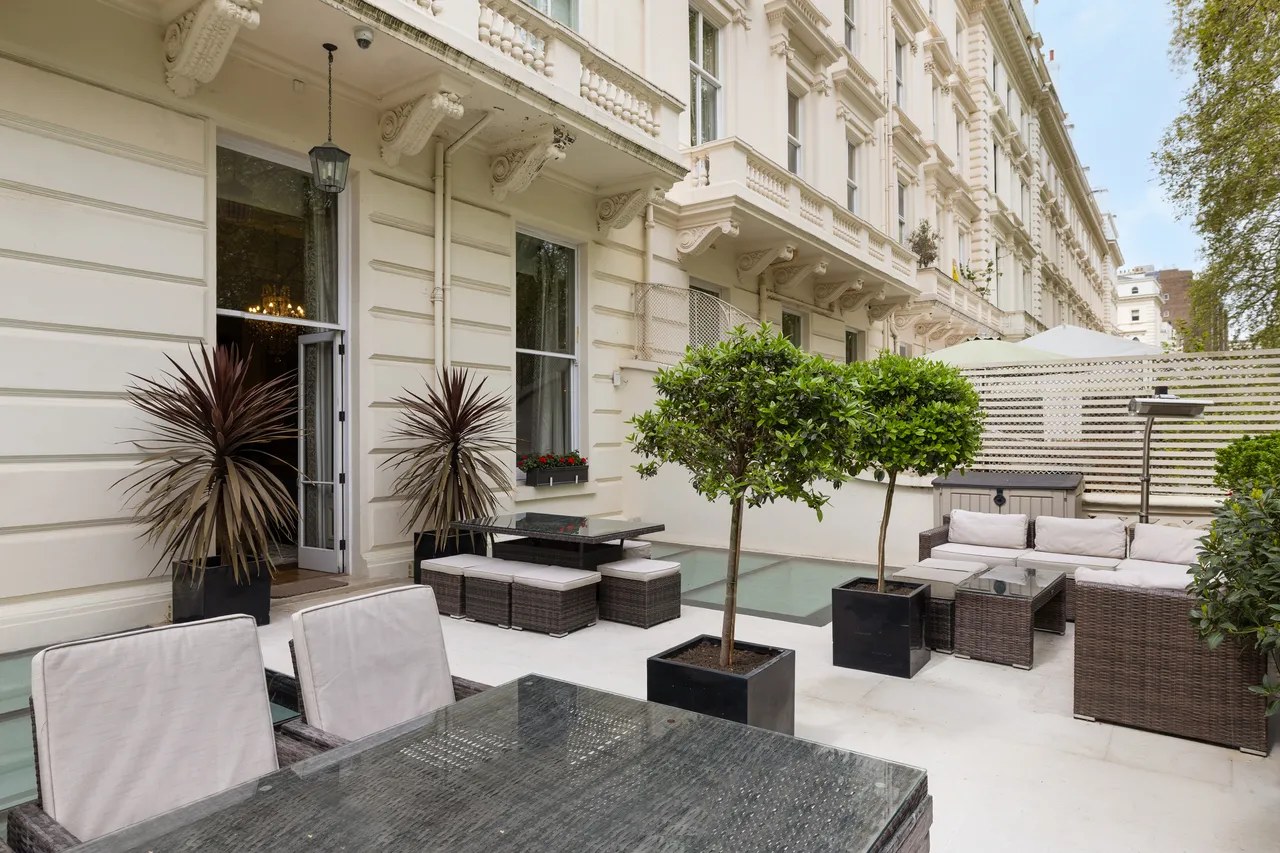 Princes Gate, South Kensington, London, photo 3