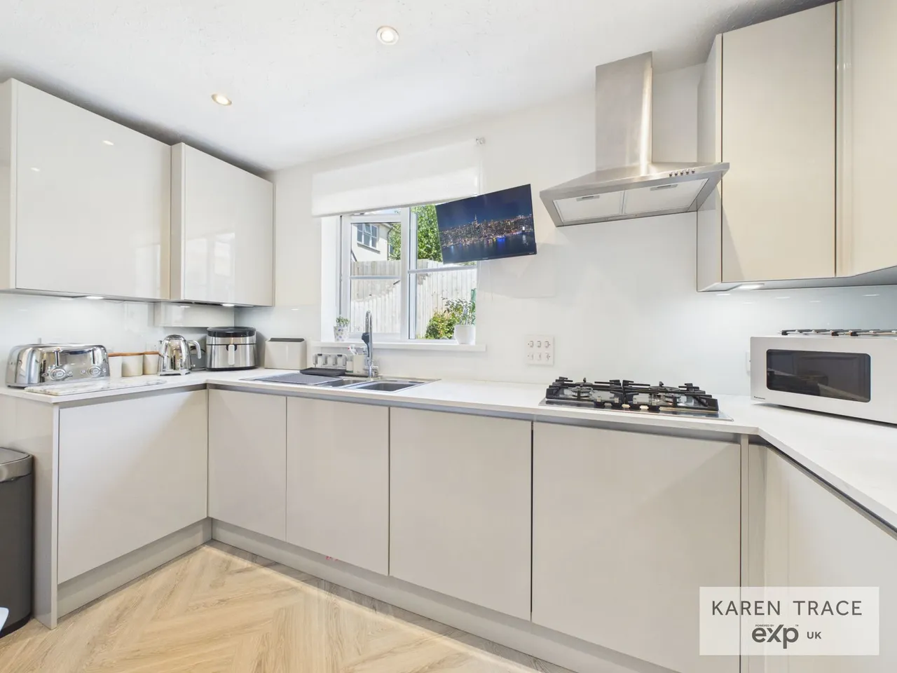 Lovering Road, Carclaze, PL25, photo 3