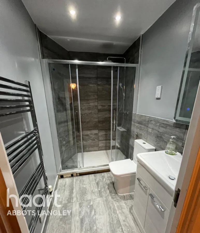Modena Mews, Watford, WD18, photo 7