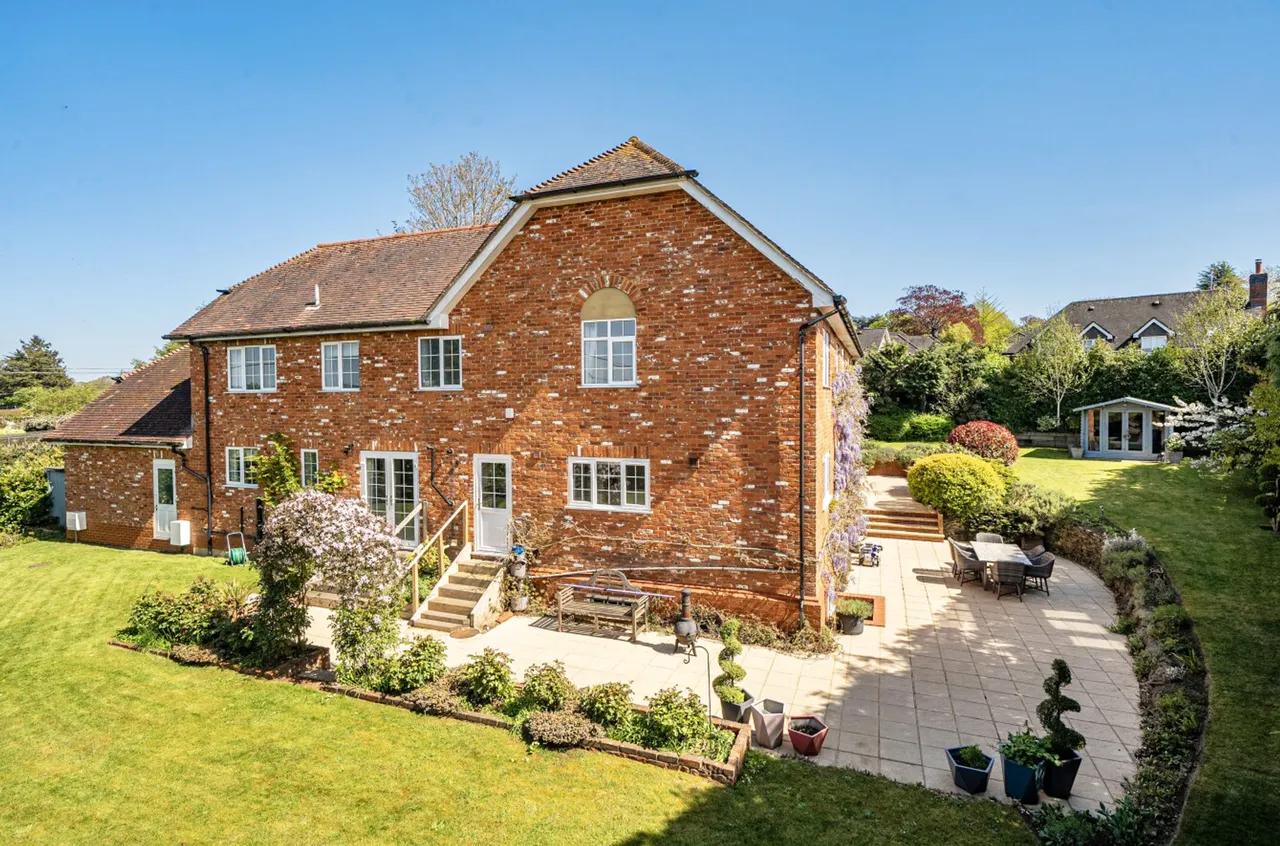 Hatch Lane, Liss, GU33, photo 35
