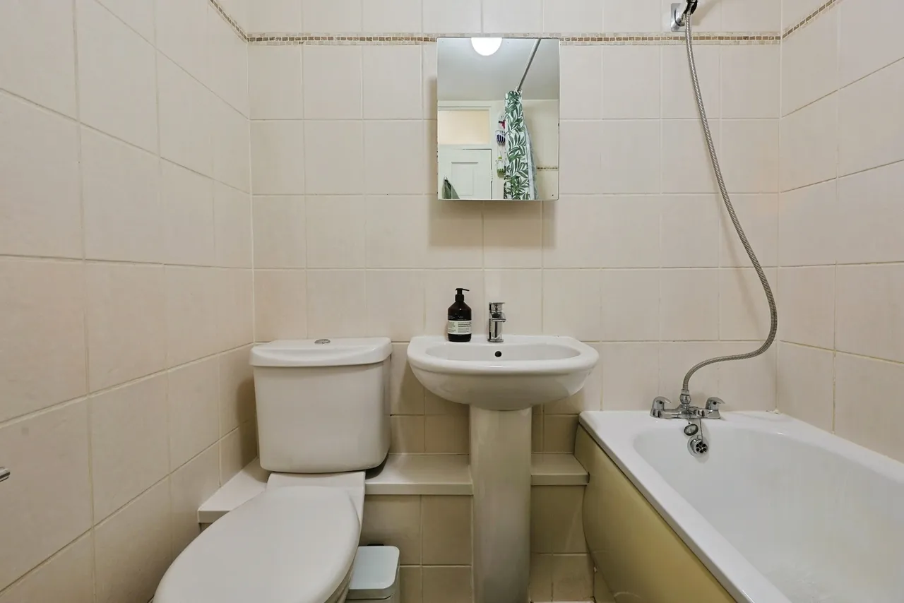 Bullen Street, Battersea, London, SW11, photo 2