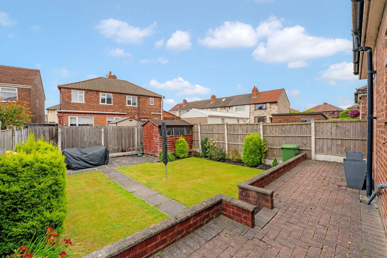 Claremont Drive, Widnes, Widnes, WA8 9LX, photo 25