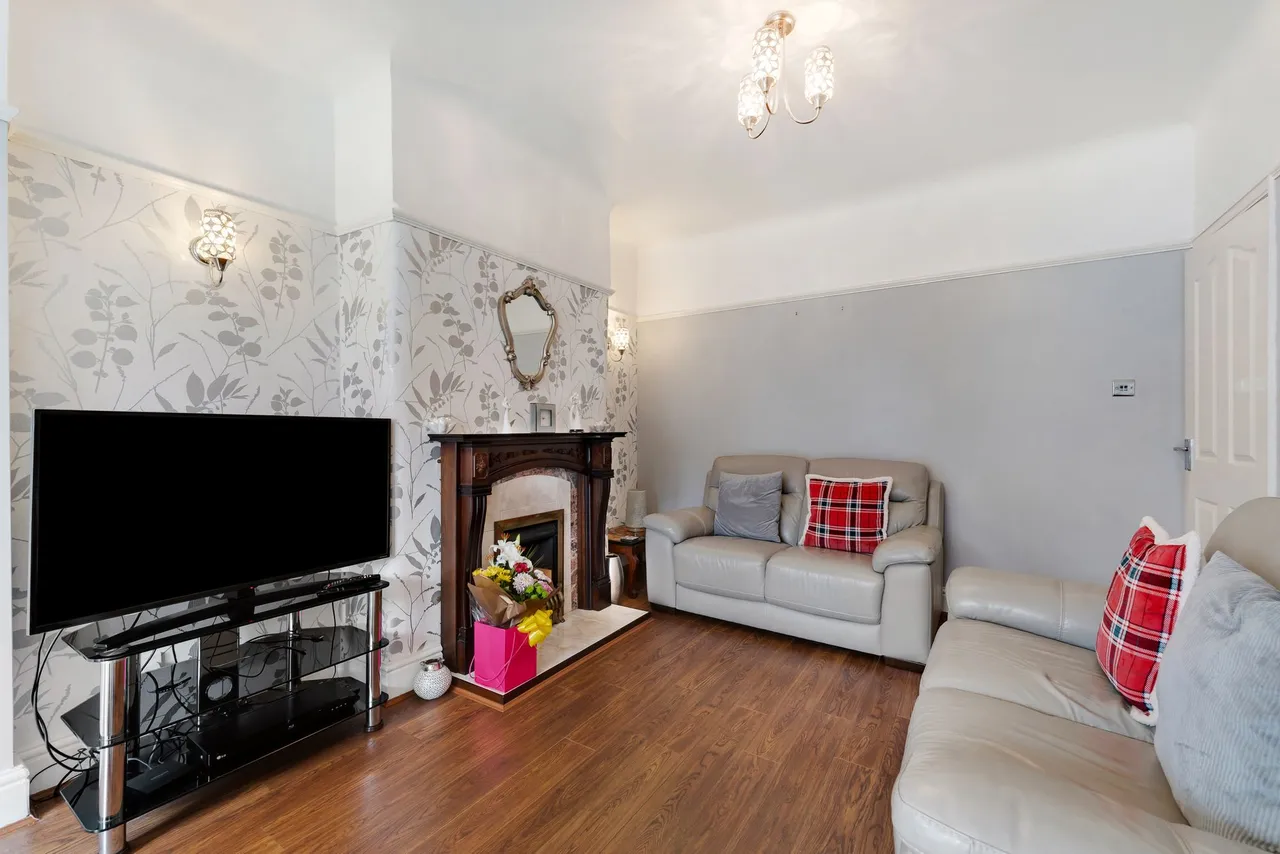 Claremont Drive, Widnes, Widnes, WA8 9LX, photo 5