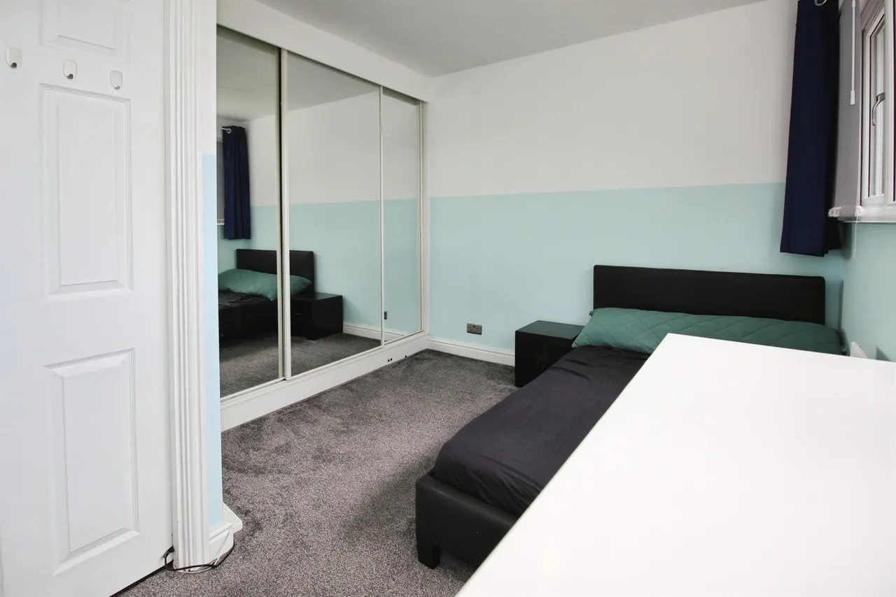 Nesfield View, Leeds, photo 11