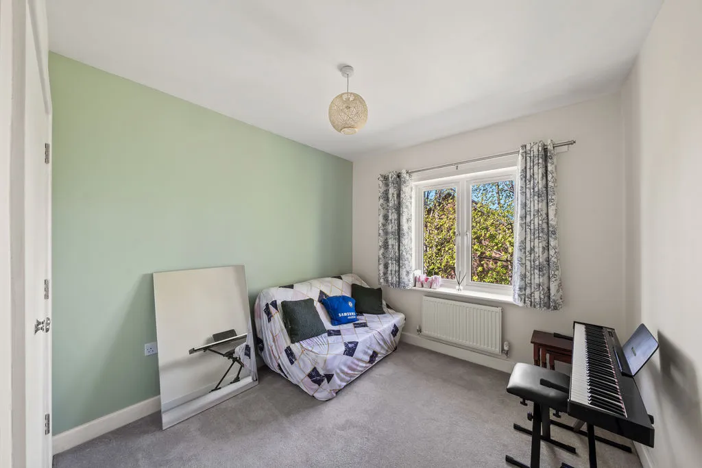 Tupwood Lane, Caterham CR3 6DA, photo 9