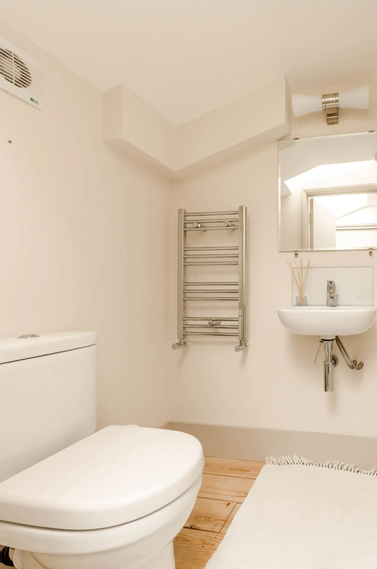 Flat B, 15 Keith Grove, London, photo 8