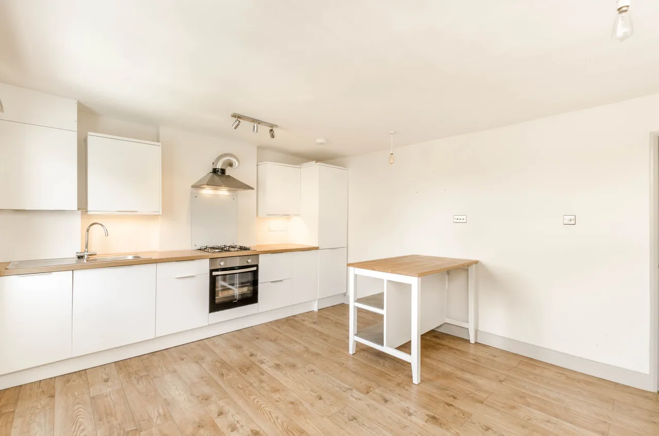 Flat B, 15 Keith Grove, London, photo 6