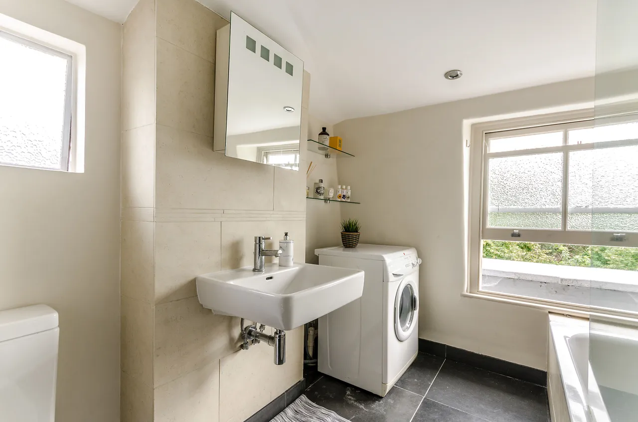 Flat B, 15 Keith Grove, London, photo 9