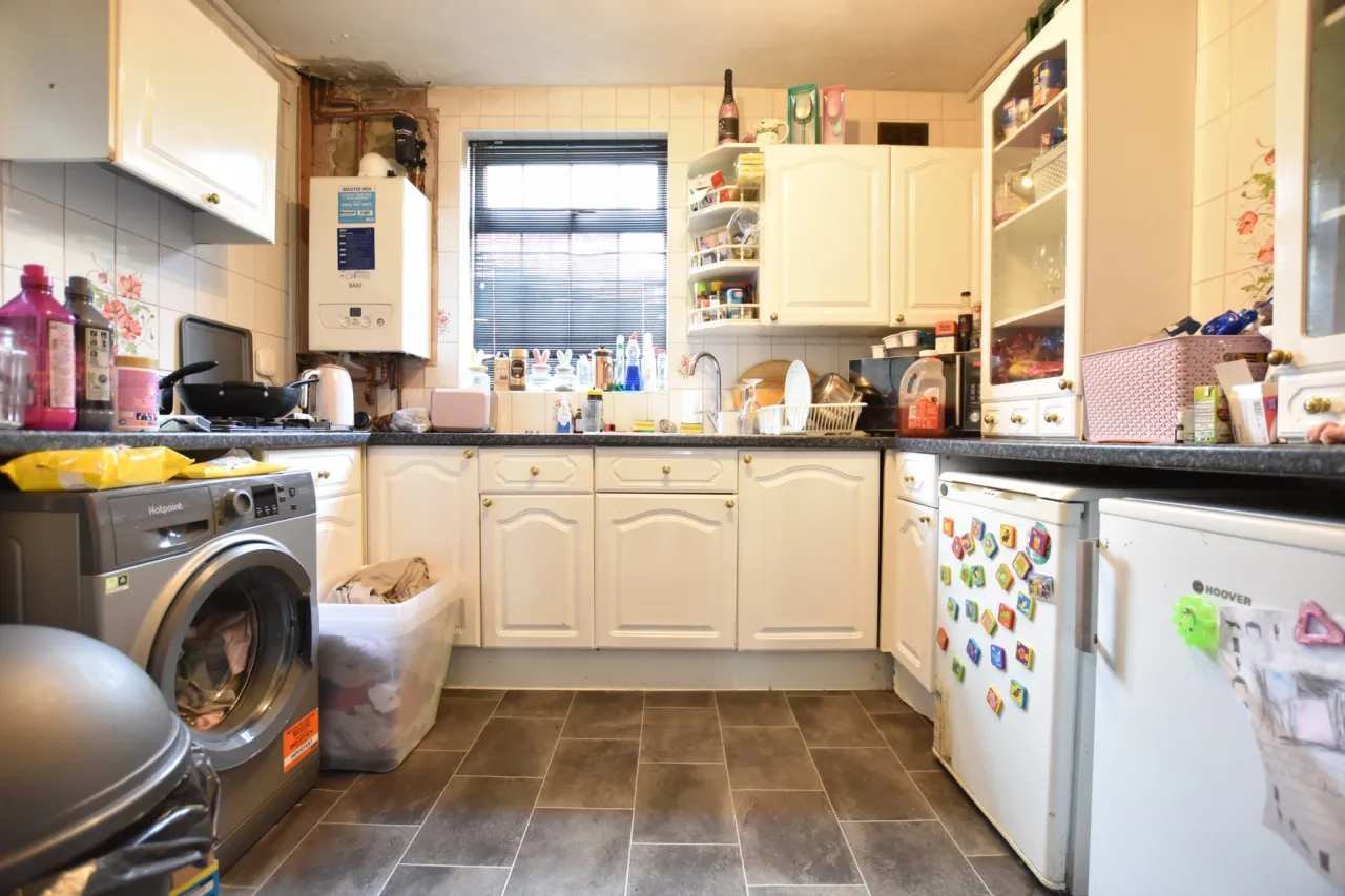 Well Hall Road, Eltham, SE9 6TY, photo 11