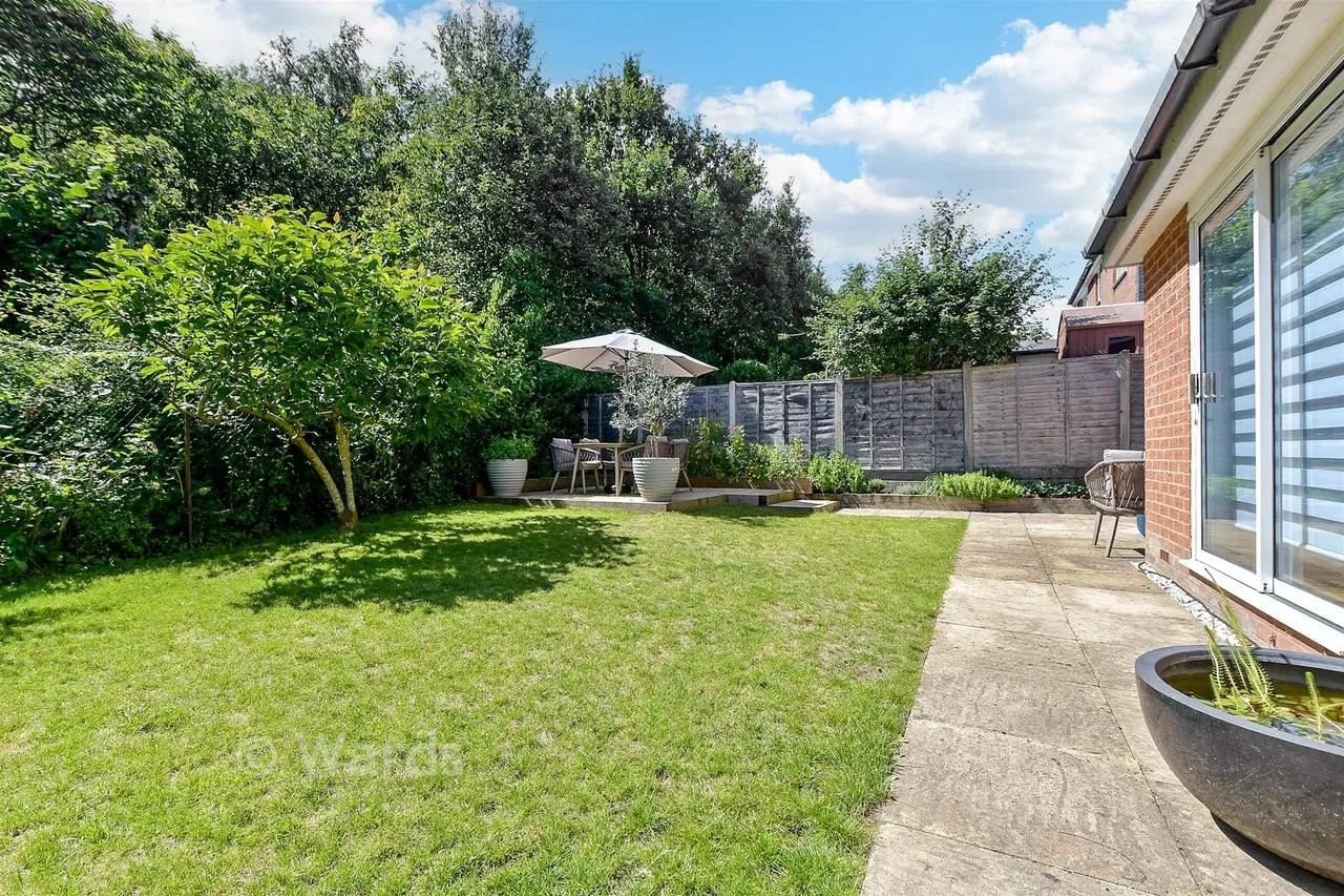 Forest Avenue, Ashford, TN25, photo 2