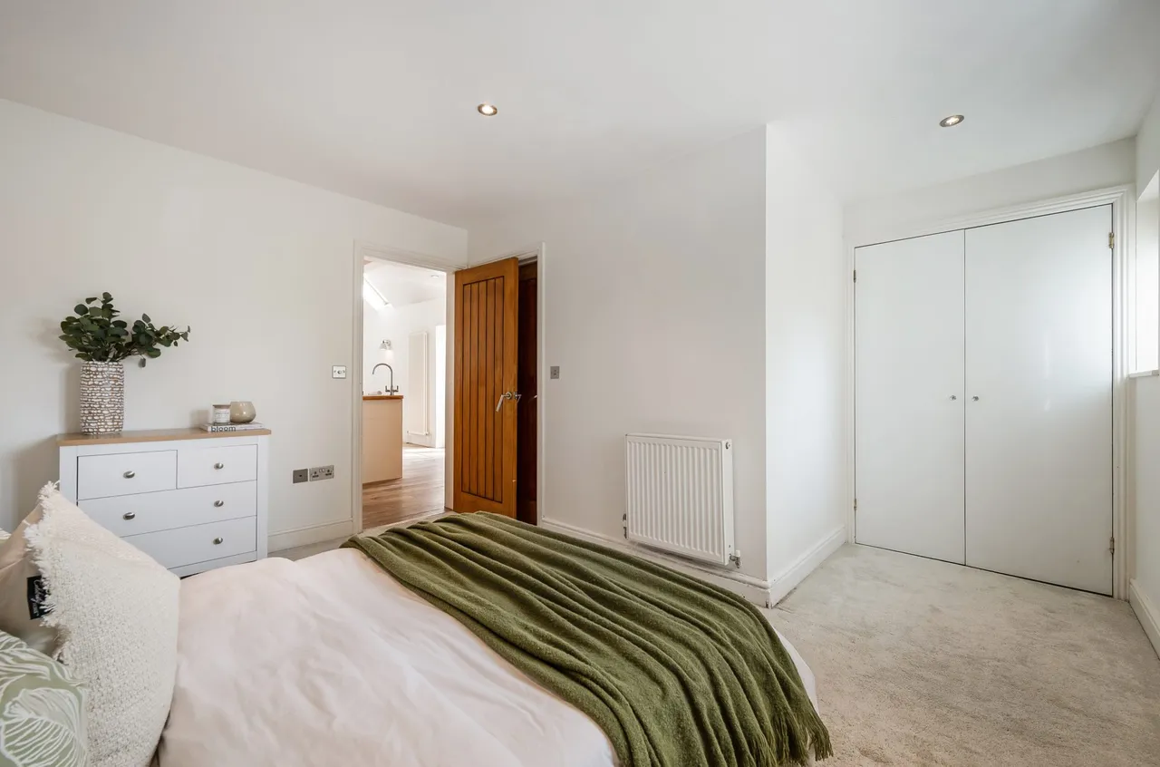 The Granary Hook Road, North Warnborough, Hook, RG29 1EU, photo 12