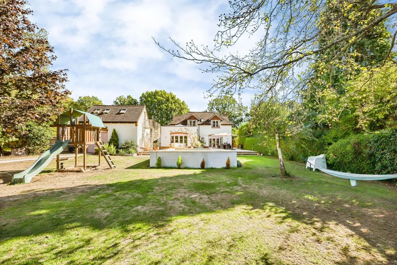 Goffs Hill, Crays Pond, RG8, photo 34