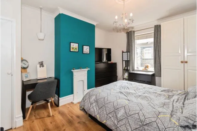 Clara Street, Farsley, LS28, photo 8