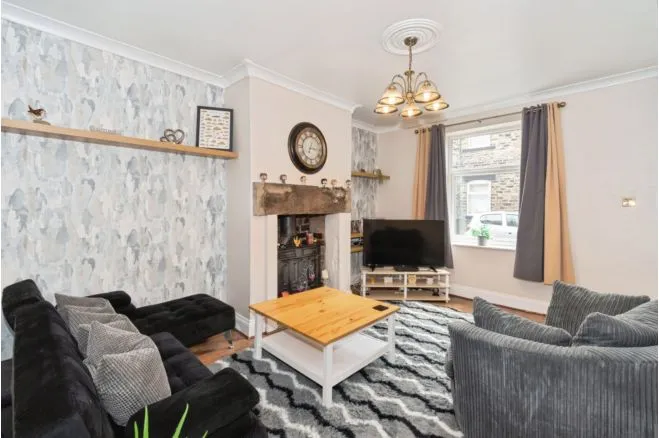 Clara Street, Farsley, LS28, photo 4