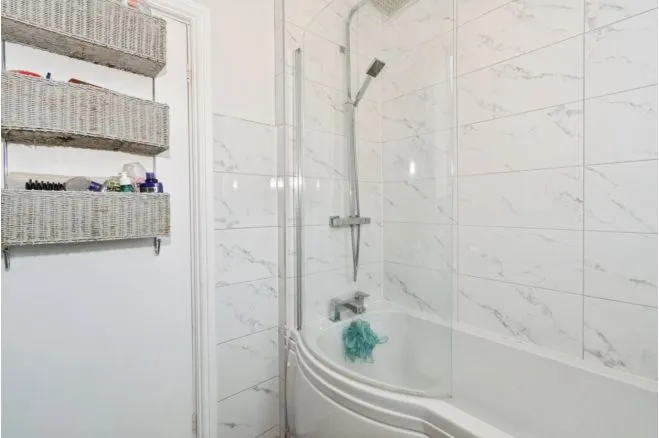 Clara Street, Farsley, LS28, photo 14