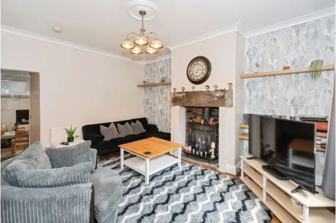 Clara Street, Farsley, LS28, photo 2
