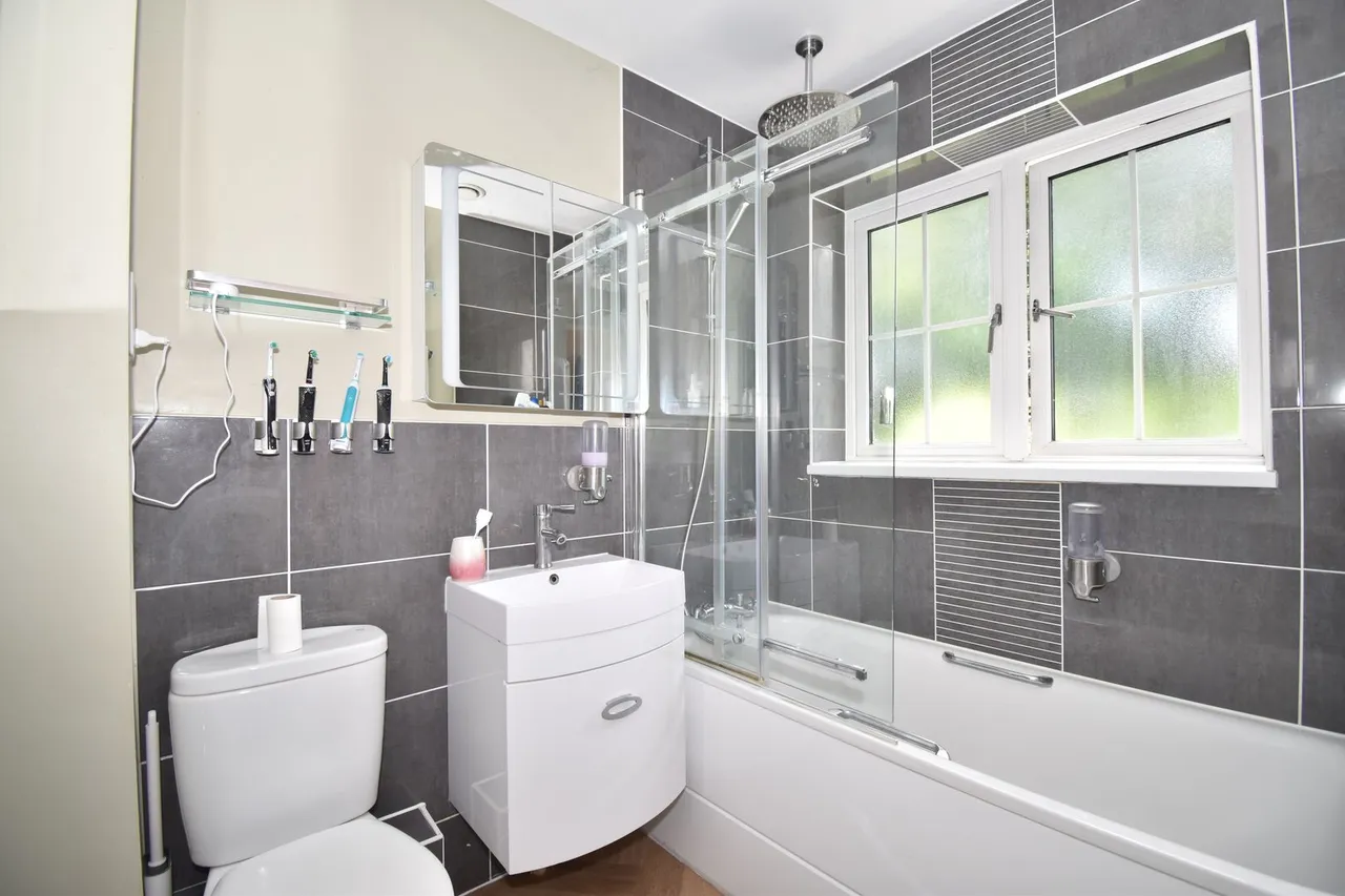 Harrietsham, Maidstone, photo 11