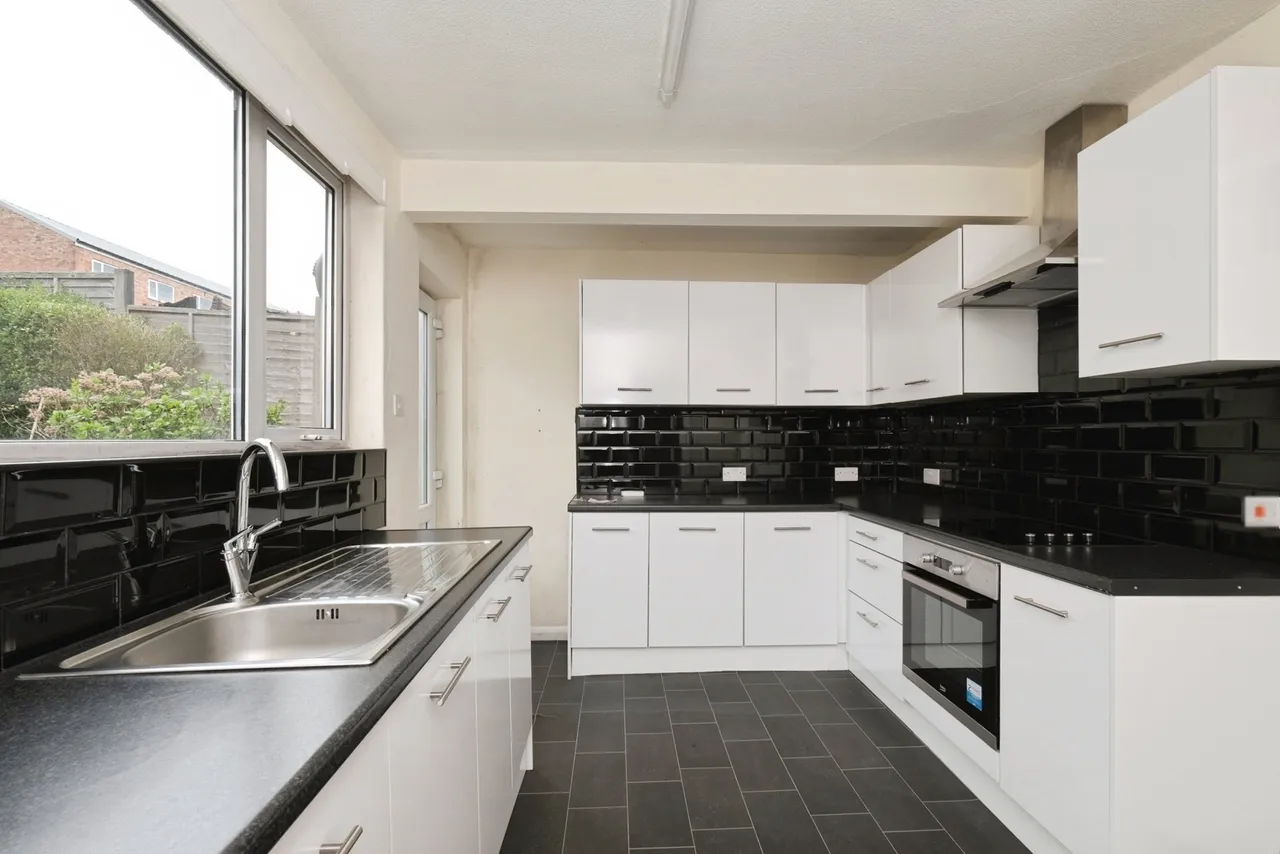 Carlton Road, Nottingham, Nottinghamshire, NG3, photo 2