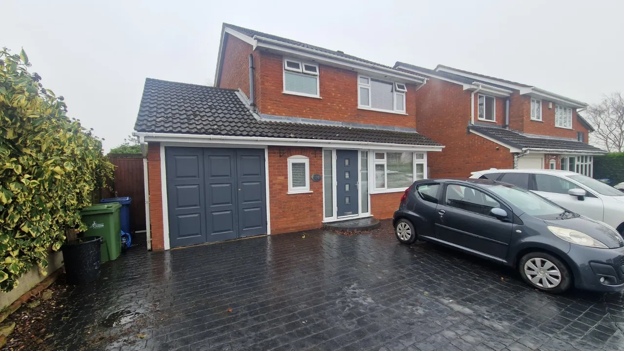 3 bed house to rent, Bond Way, Hednesford, WS12