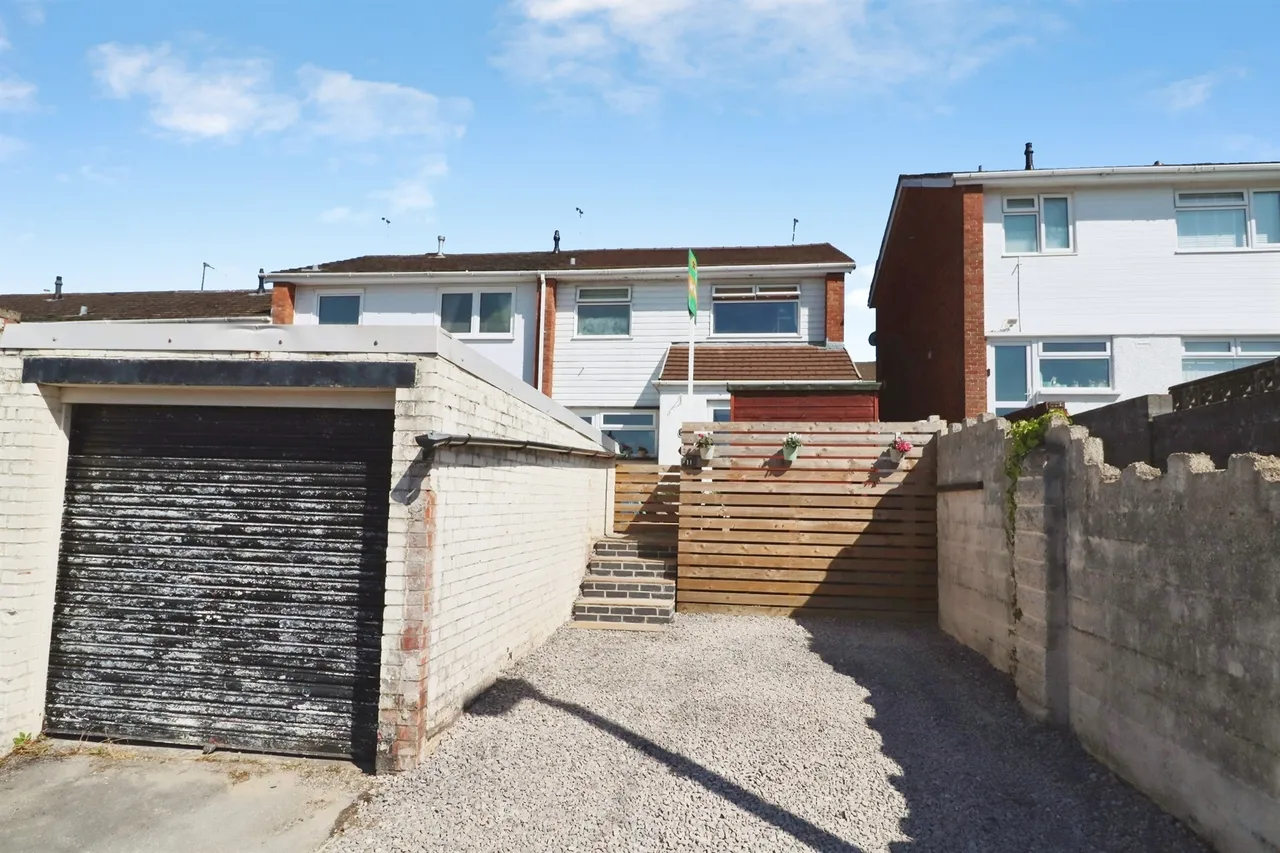 Llandilo Close, Dinas Powys, CF64, photo 21
