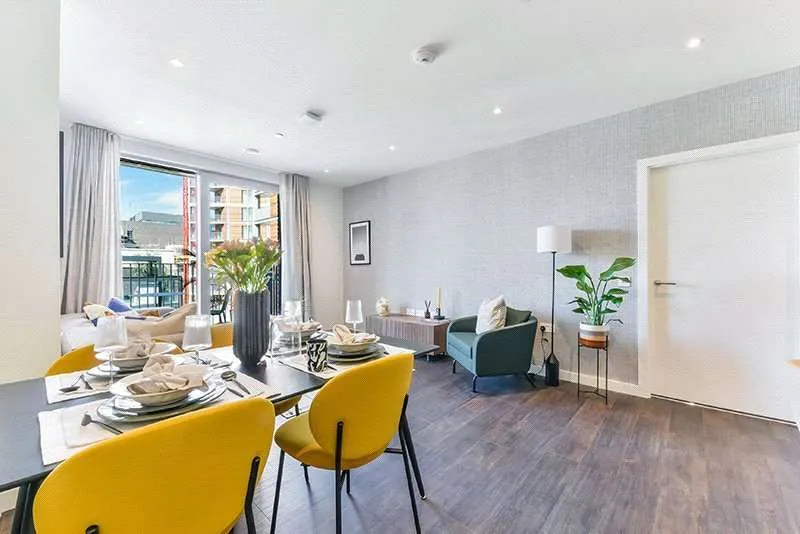 2 bed new development to rent — Nine Elms Lane, London, SW11 7DE