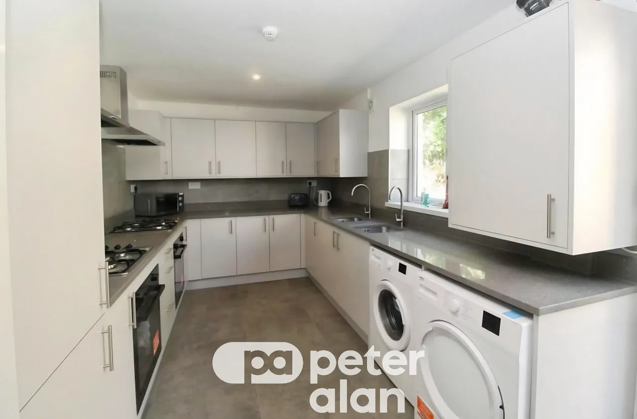 Colum Road, Cardiff, CF10, photo 4